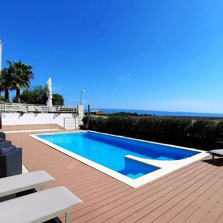 Sea View- Spacious Apartment With Shared Pool Split Buitenkant foto