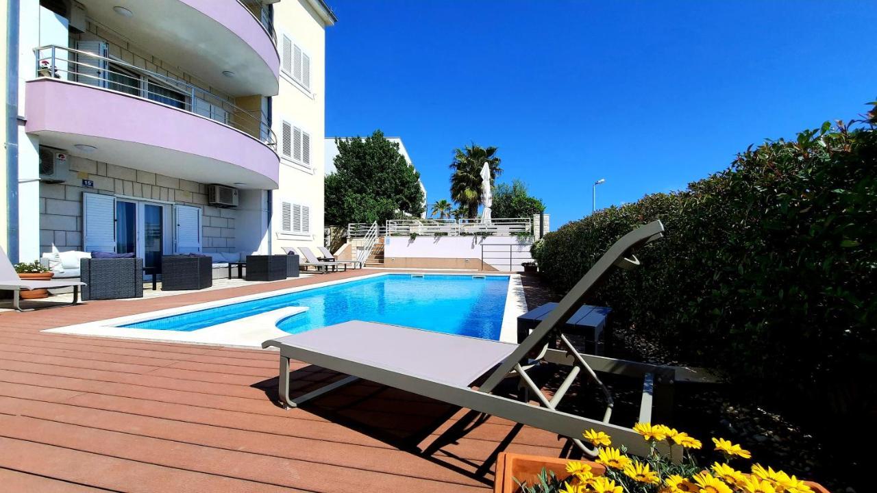 Sea View- Spacious Apartment With Shared Pool Split Buitenkant foto